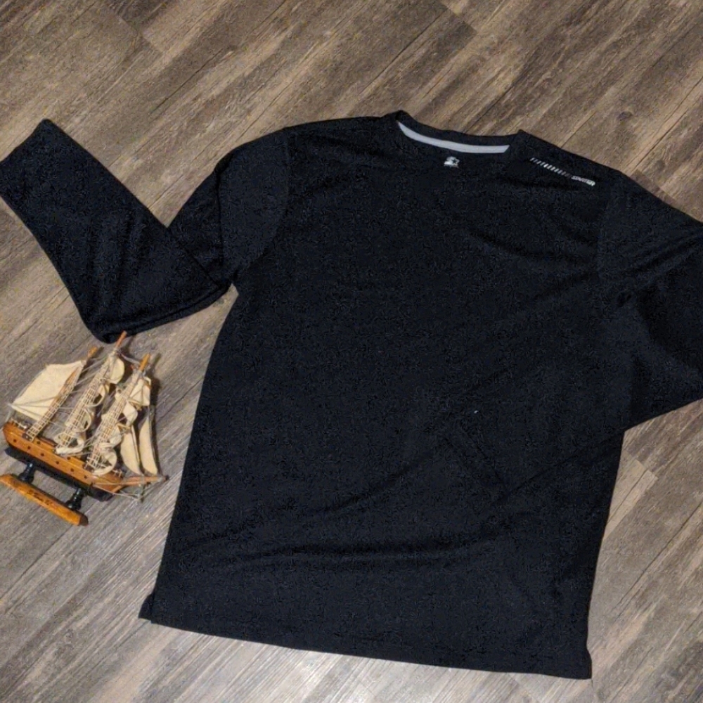 Men's starter black long sleeve size large